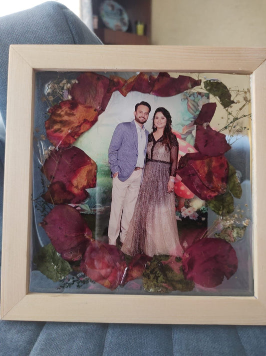 Nature's Delight: Insta-Worthy Pressed Flower Frame for Stunning Floral Displays
