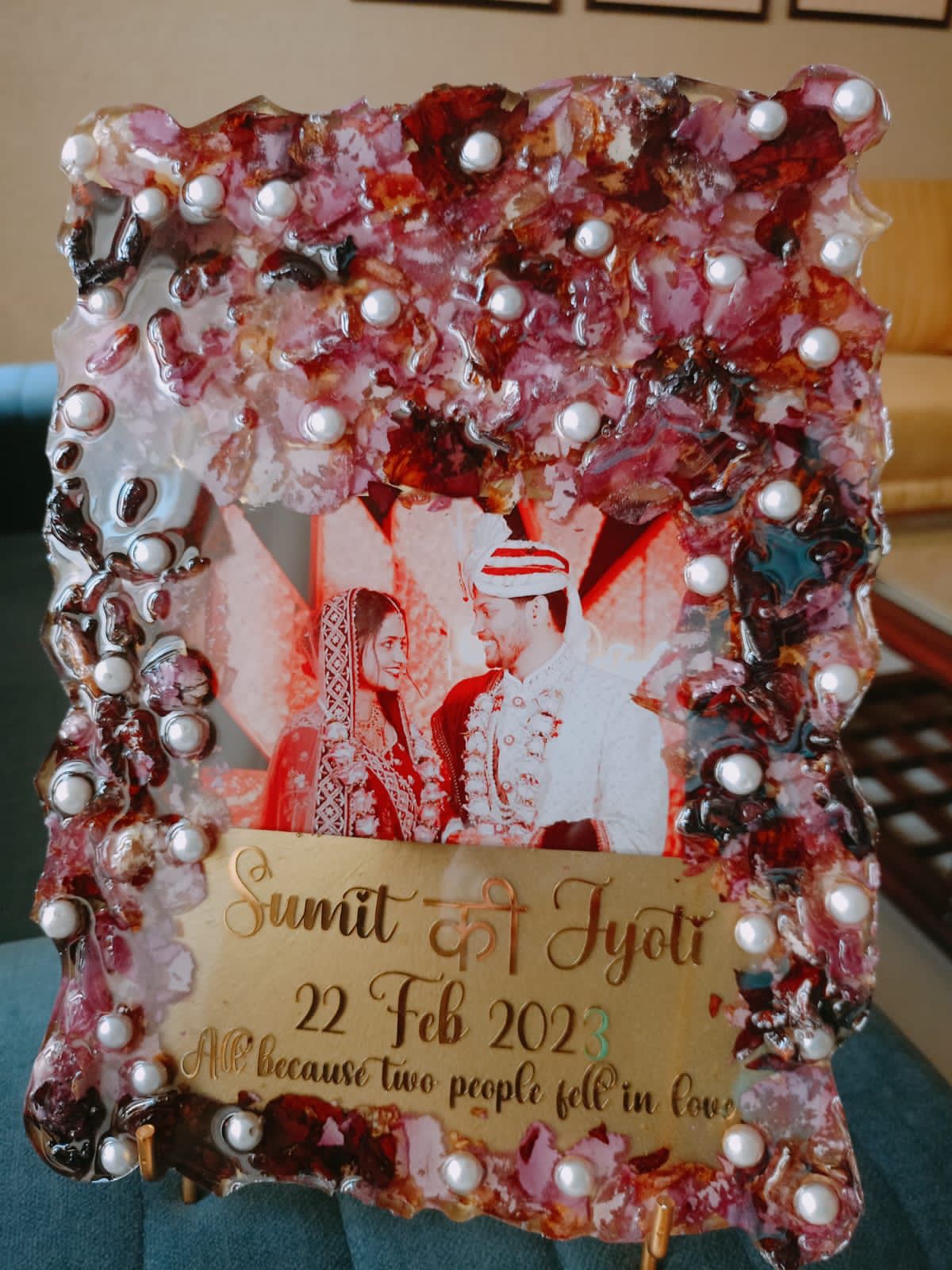 Varmala Pearl Flower Picture Preservation Frame