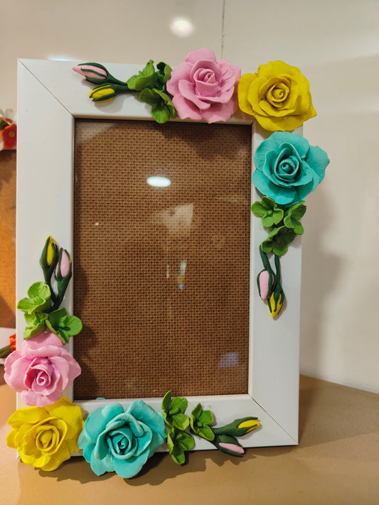 Moments Captured: Elegant Photo Frames