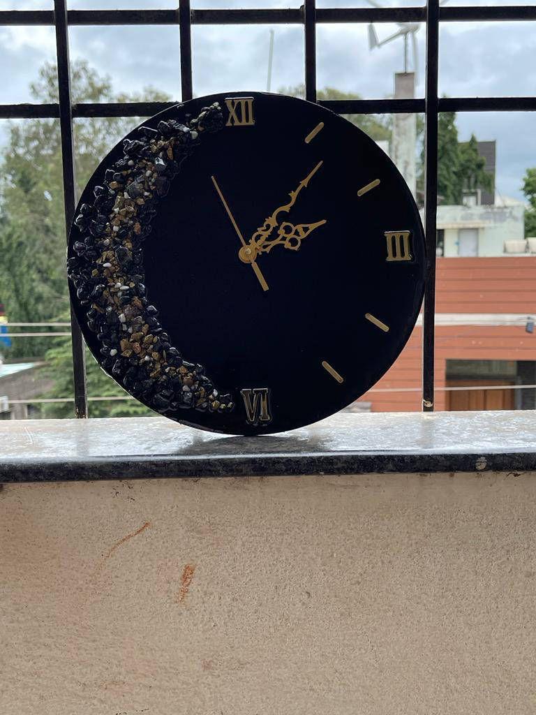 Eternal Flow Wall Resin Clock