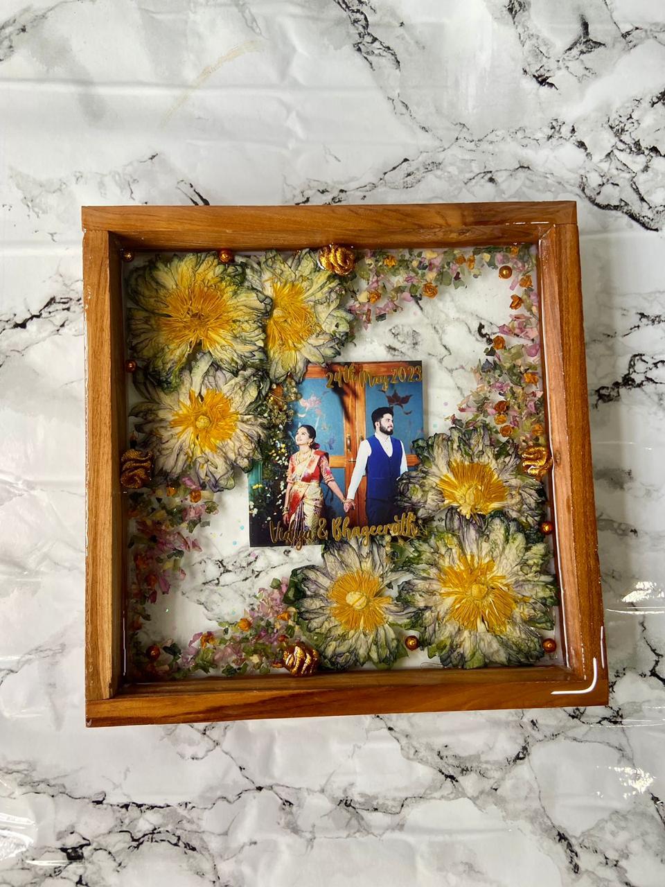 FusionHeart varmala preservation Resin Couple Frame