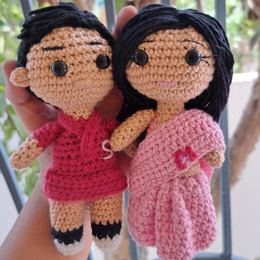 Threaded Hearts Crochet Couple Dolls