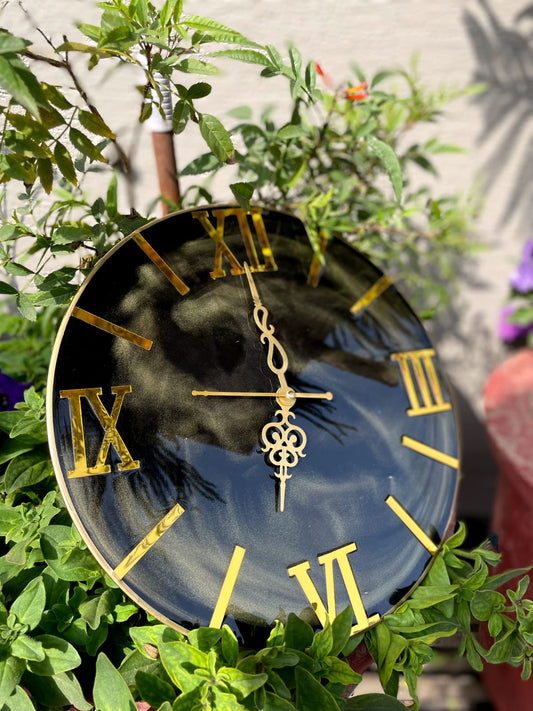 Aurora Resin Timepiece Clock