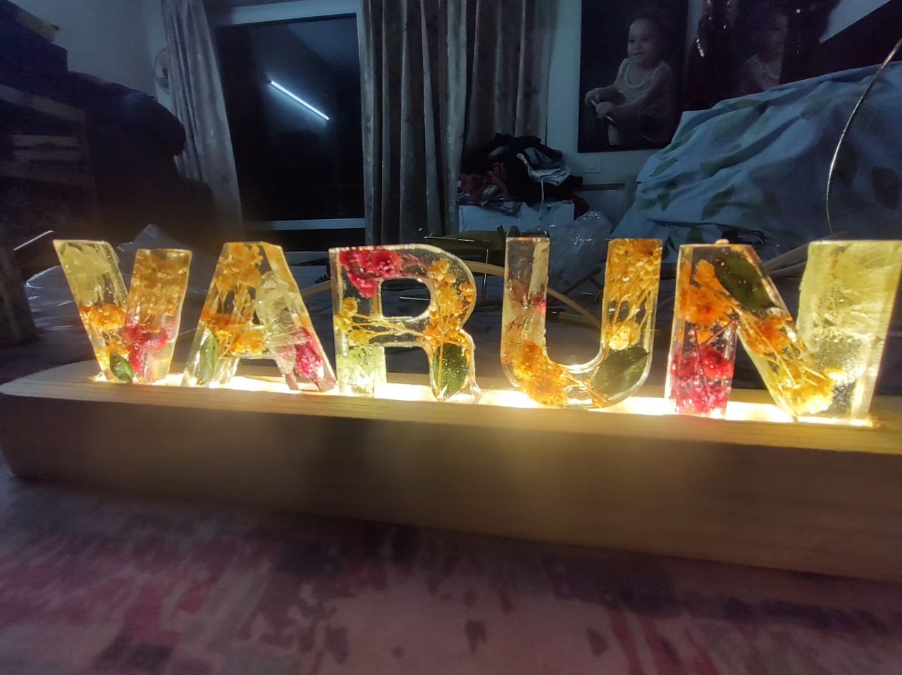 Glow & Name: Illuminated Resin Name Lamp with LED Stand